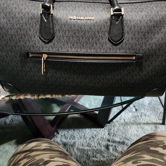 Michael Kors travel duffel bag - Picture 8 of 8